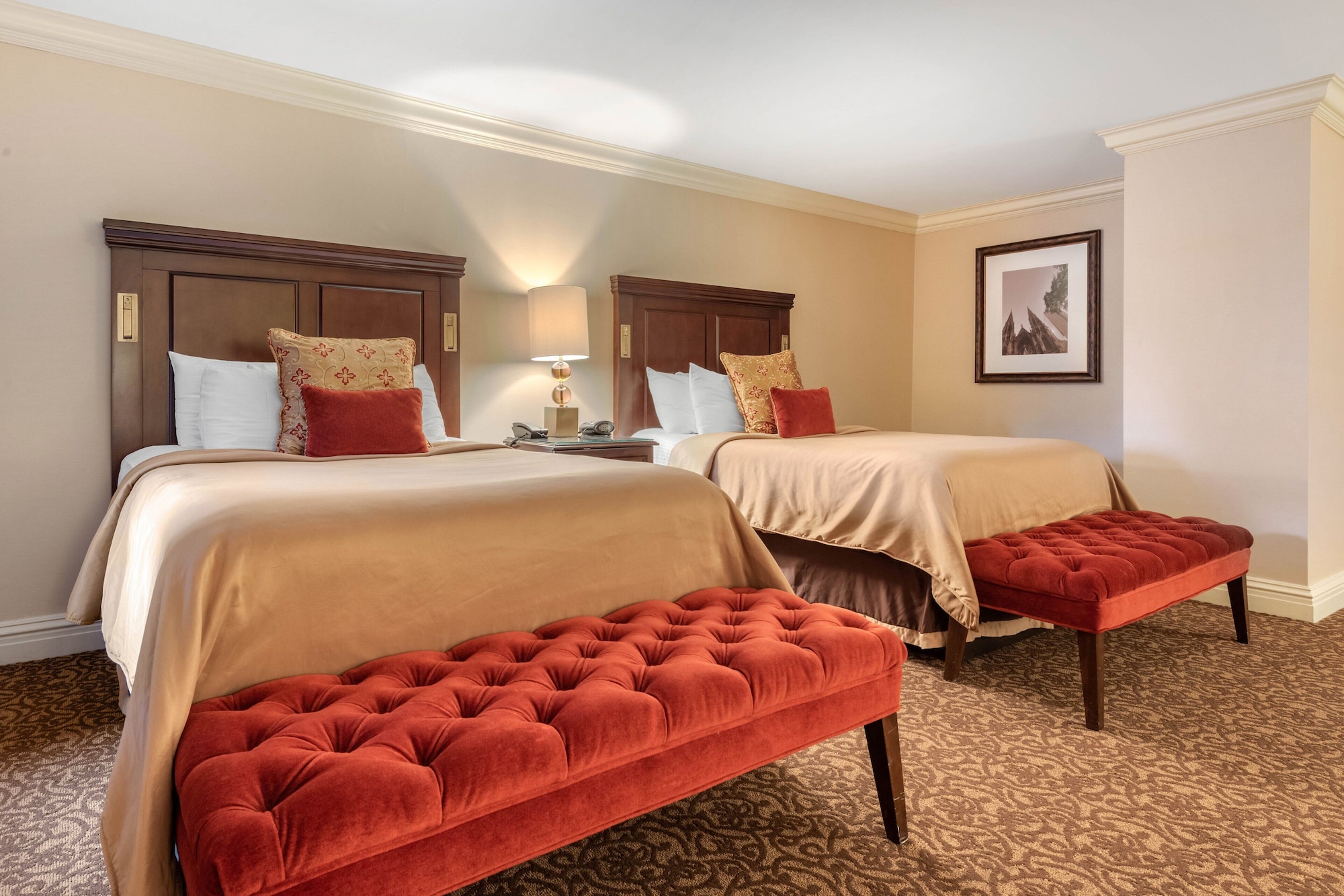 豪华客房， 2 张双人床