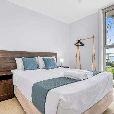 2 Queen Bedrooms Apartment Lakes Resort Promo Code