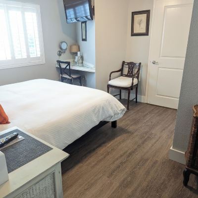 Room (Paradise Island) Capitola Hotel Promo Code