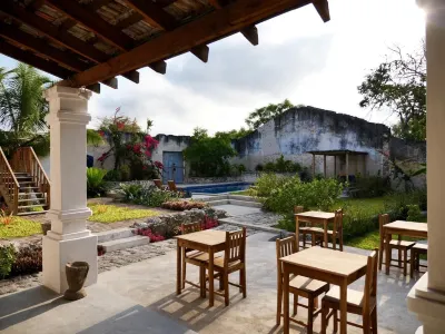 Ulani Lodge Hotels in 