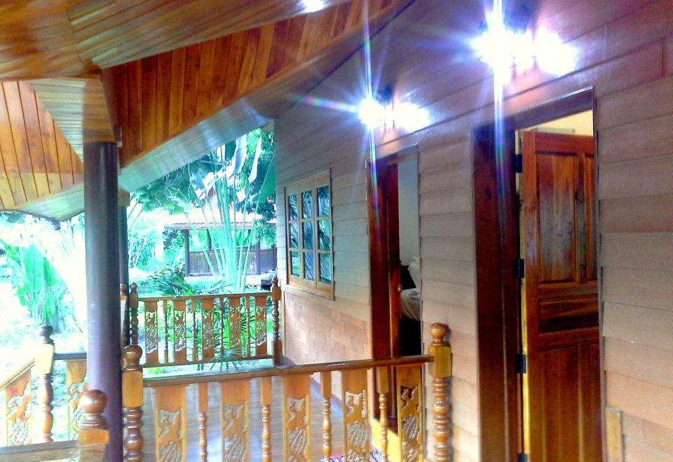 高级花园景观带私人后阳台