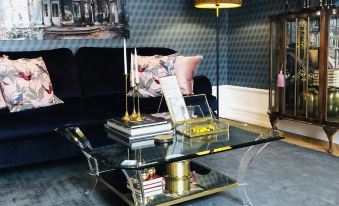 Annas Hotell - Housity
