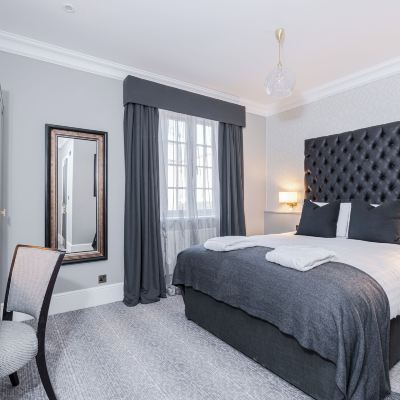 Premium Deluxe Room Easthampstead Park Promo Code