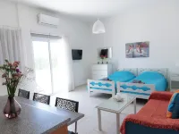 Themis Apartments Hotele w: Oroklini