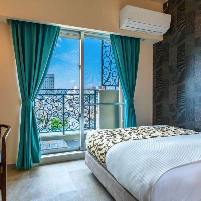 ダブルルーム Mr.KINJO Miki24 in 牧志駅前 クーポン