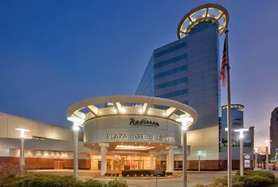 Radisson Plaza Hotel and Suites Kalamazoo Отели в г. 