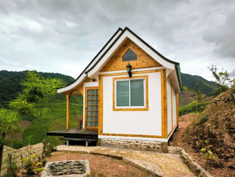 บ้านกลางเขา