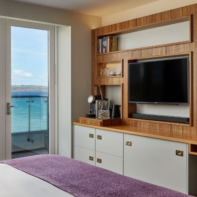 Deluxe Balcony Room Cliff House Hotel Promo Code