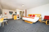 Heliotrope Hotel