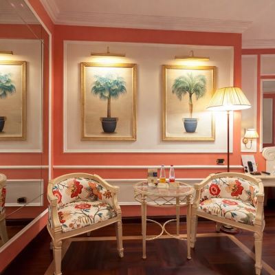 Junior Suite with Jacuzzi Palazzo Alabardieri Promo Code
