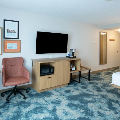 Premium Room With 1 King Bed, Sofabed, Non-Smoking Hampton Inn Presque Isle Promo Code