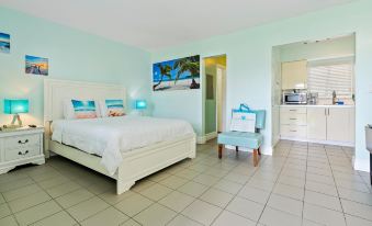 Hollywood Beachside Boutique Suite