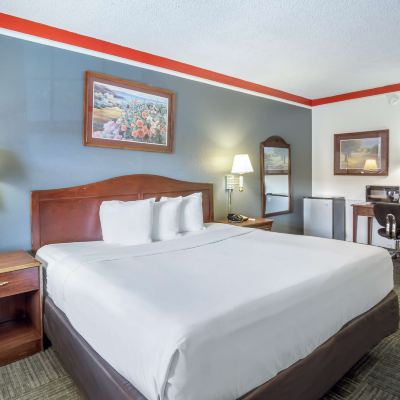 King Room-Accessible-Non-Smoking Americas Best Value Inn Denver Promo Code