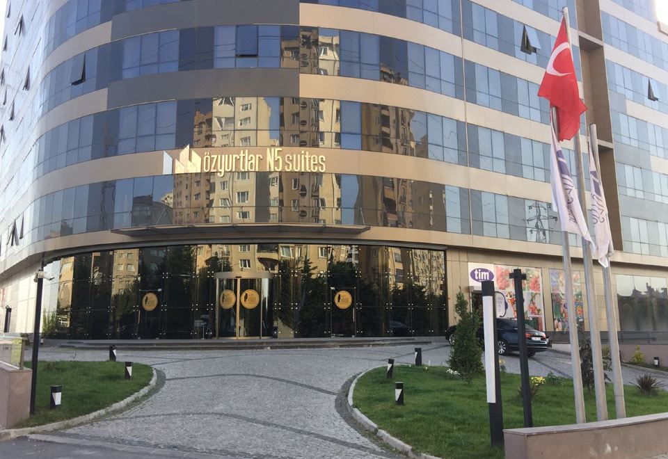 New Suites Istanbul - Housity