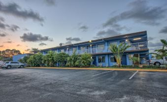 Rodeway Inn & Suites Fort Lauderdale Airport & Cruise Port