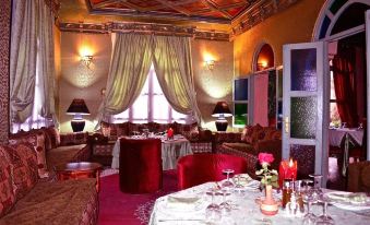 Hotel le Riad - Housity