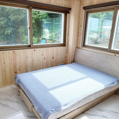 Blessed-4 (1st Floor Bed Room) 울진 세렌디피티펜션 쿠폰