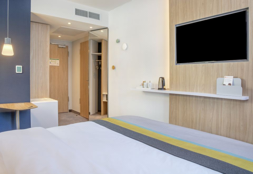 Holiday Inn Express KARLSRUHE - CITY PARK by IHGStandard Room with Double Bed