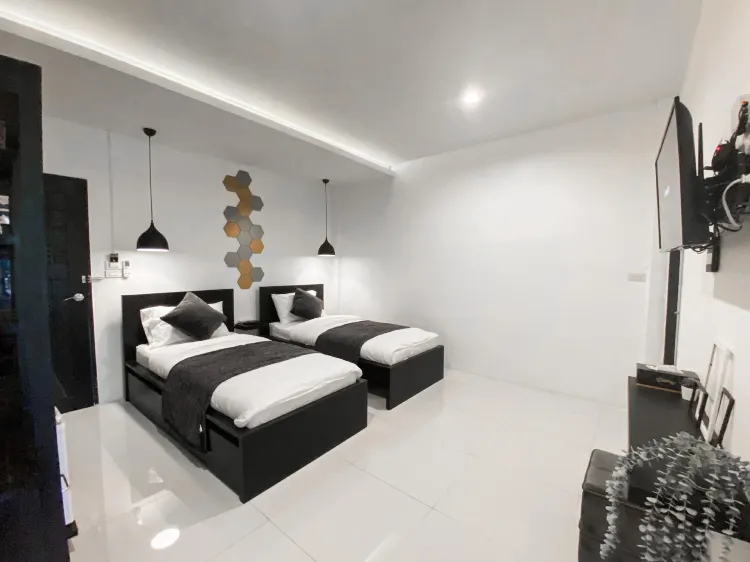 เตียงแฝด ห้องพร้อมเครื่องปรับอากาศ