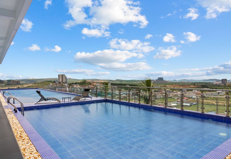 MLZ Apartments Sihanoukville - Housity