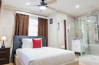 Myah's Luxury Suites Hotel Отели в г. 
