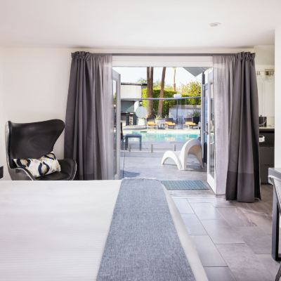 Deluxe King Room with Pool View The Palm Springs Hotel Promo Code