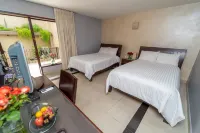 كاسا دي لاس فلوريس هوتل
