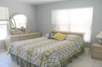 Luxury Beachfront House on Cayman Brac's Nicest Beach! Vacation your way! Отели в г. 