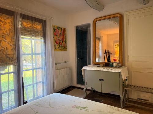 双人房（带公共浴室）