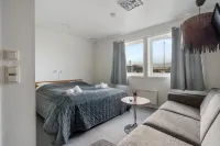 Yttersia Base Hotels in 