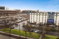 Days Hotel by Wyndham University Ave SE Hotel di 