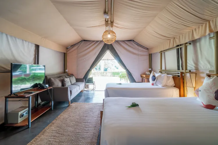 เต็นท์ วิวคลอง เตียงแฝด