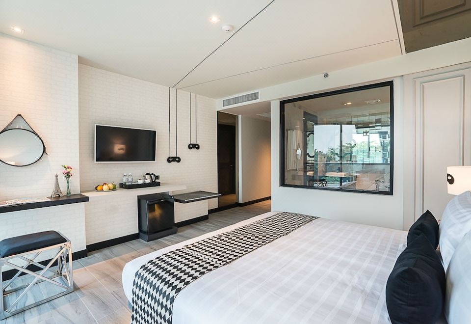 Mera Mare PattayaDeluxe Twin Room With Sea View