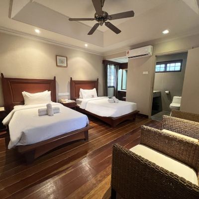 Chalet Dua Bilik Tidur Kupon Berjaya Tioman Resort