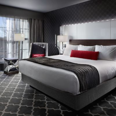 Deluxe King Room-Accessible The Guest House at Graceland Promo Code
