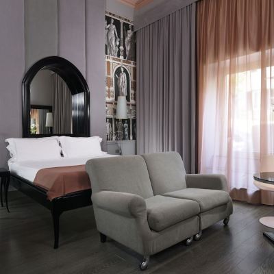 Junior Suite Leon＇s Place Hotel in Rome Promo Code