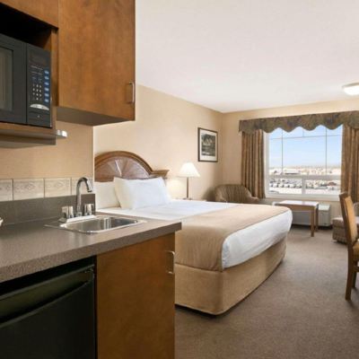 One-Bedroom King Suite-Non-Smoking Super 8 by Wyndham High Level AB Promo Code