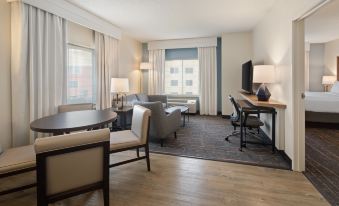 Holiday Inn & Suites Maple Grove NW Mpls-Arbor LKS
