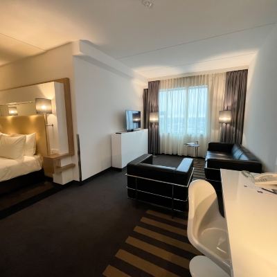 精緻套房 萬斯特科德WTC酒店-利瓦頓優惠