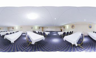 Holiday Inn Express Branford-New Haven, an IHG Hotel - Housity