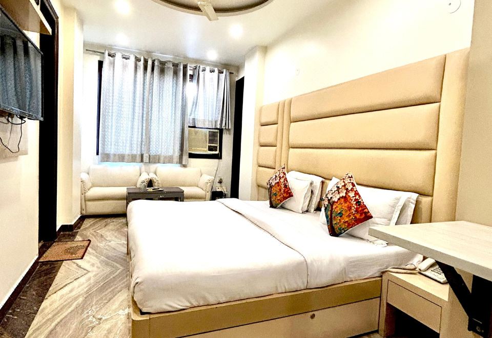 Amrit Villa Deluxe Double Room