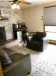 Cozy spacious king bed suite, In the heart of Historic Helena, Montana!