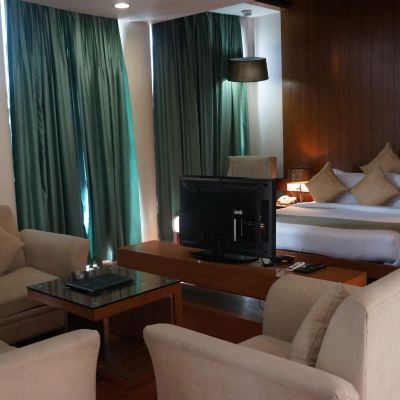 Luxury Studio Suite, 1 King Bed, Refrigerator, Mountain View The Amaris Promo Code