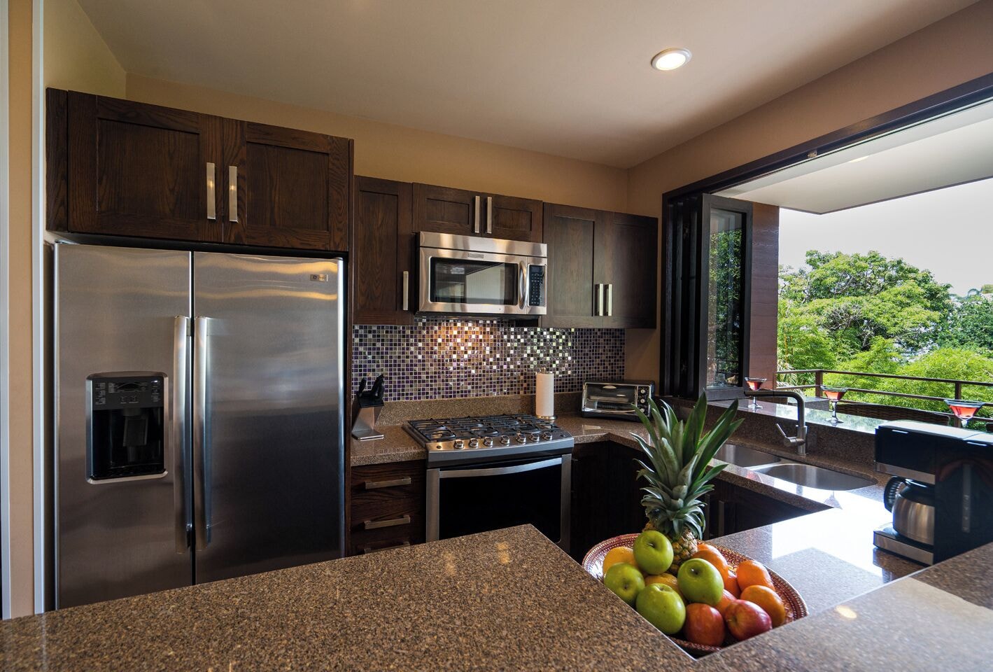 奢华套房， 2 间卧室， 部分海洋景观