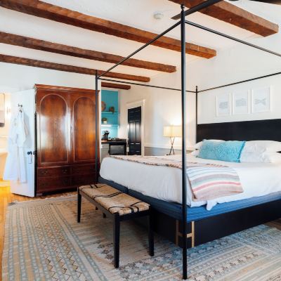 Deluxe Room Mercury Hotel Promo Code