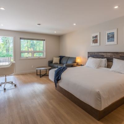 Premium Room Rooms at Riveredge Promo Code