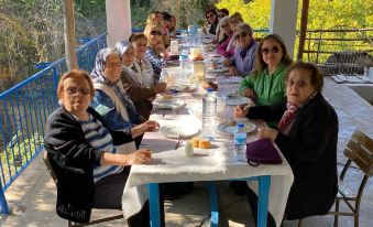 Elmas Pansiyon - Housity