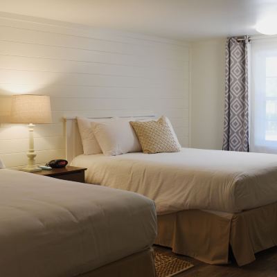 Standard Room, 2 Double Beds Sandwich Inn and Suites Promo Code