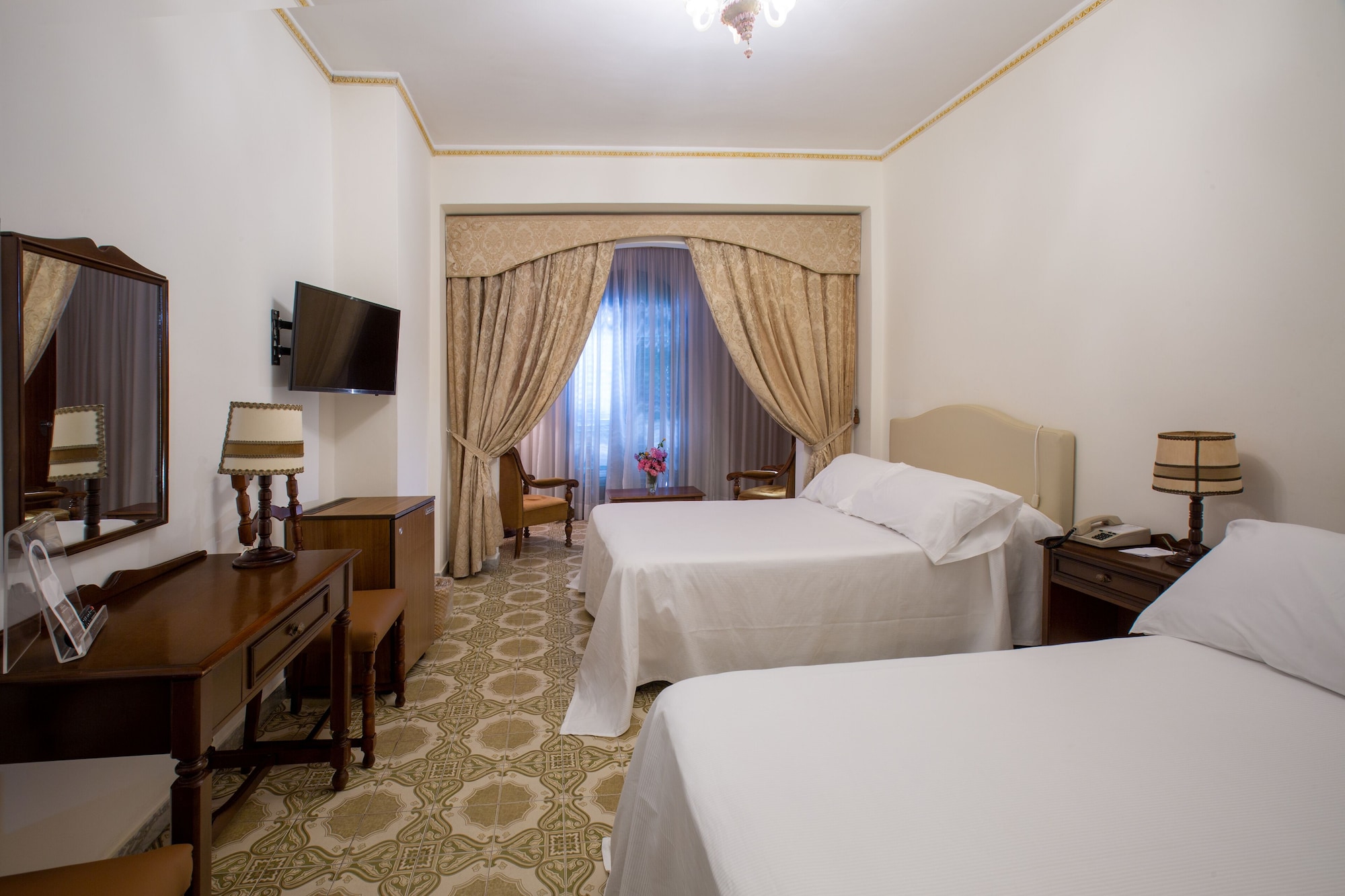 Hotel Lido Mediterranee海景四人床房