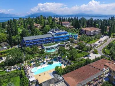 Olivi Hotel & Natural Spa Отели в г. 